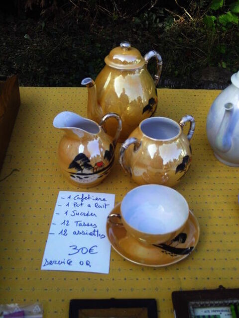 Service  caf en porcelaine 30 Roche-lez-Beaupr (25)