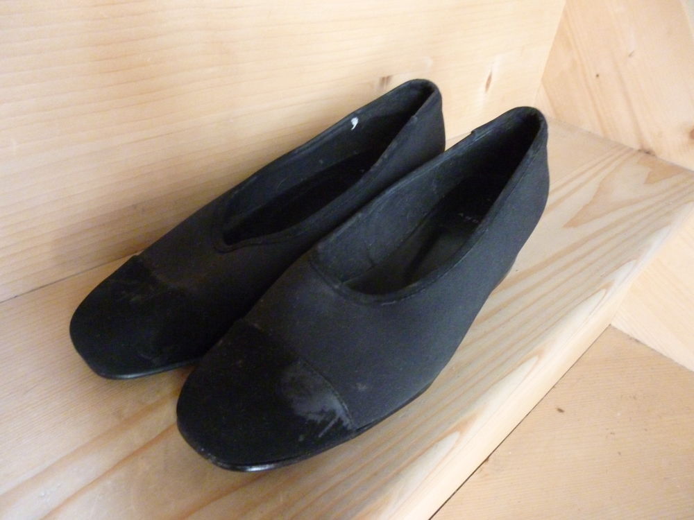Chaussures femme noires Marque Andr&eacute; Chaussures