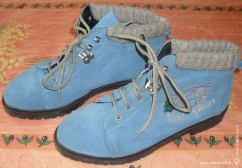 Chaussures montantes bleues taille 39 30 Montreuil (93)