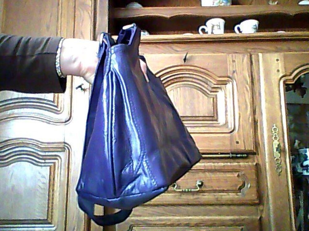 Sac &agrave; main violet Maroquinerie