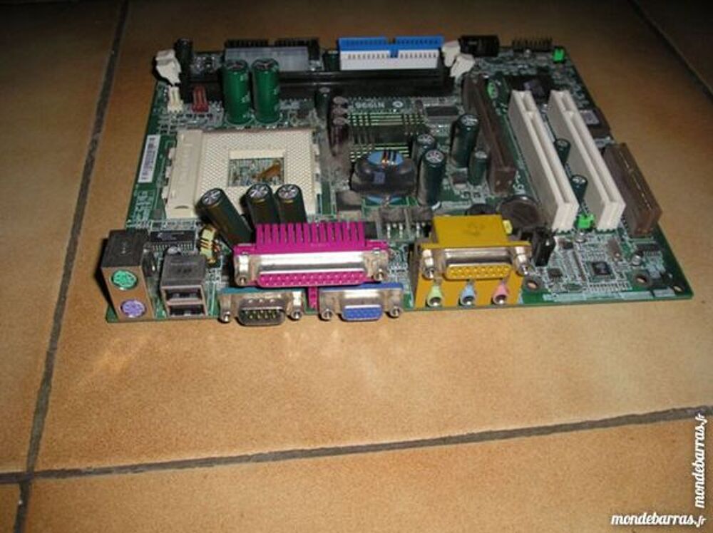 Carte m&egrave;re MS 6511 Socket 462 Matériel informatique