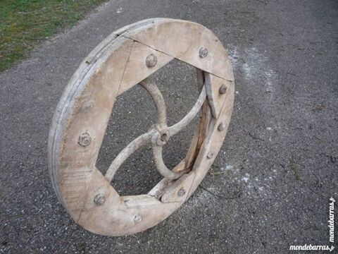 Volant de pompe à chapelet/déco/table basse 65 Castres (81)