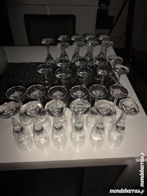 Lots de verres  pieds 15 Seclin (59)