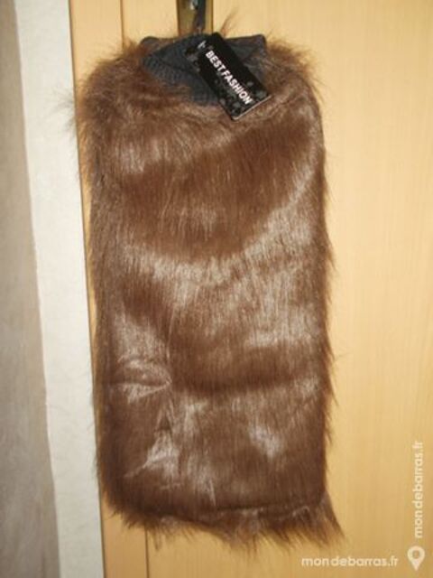 UNE PAIRE DE JAMBIERE IMITATION FOURRURE 9 Sarreguemines (57)