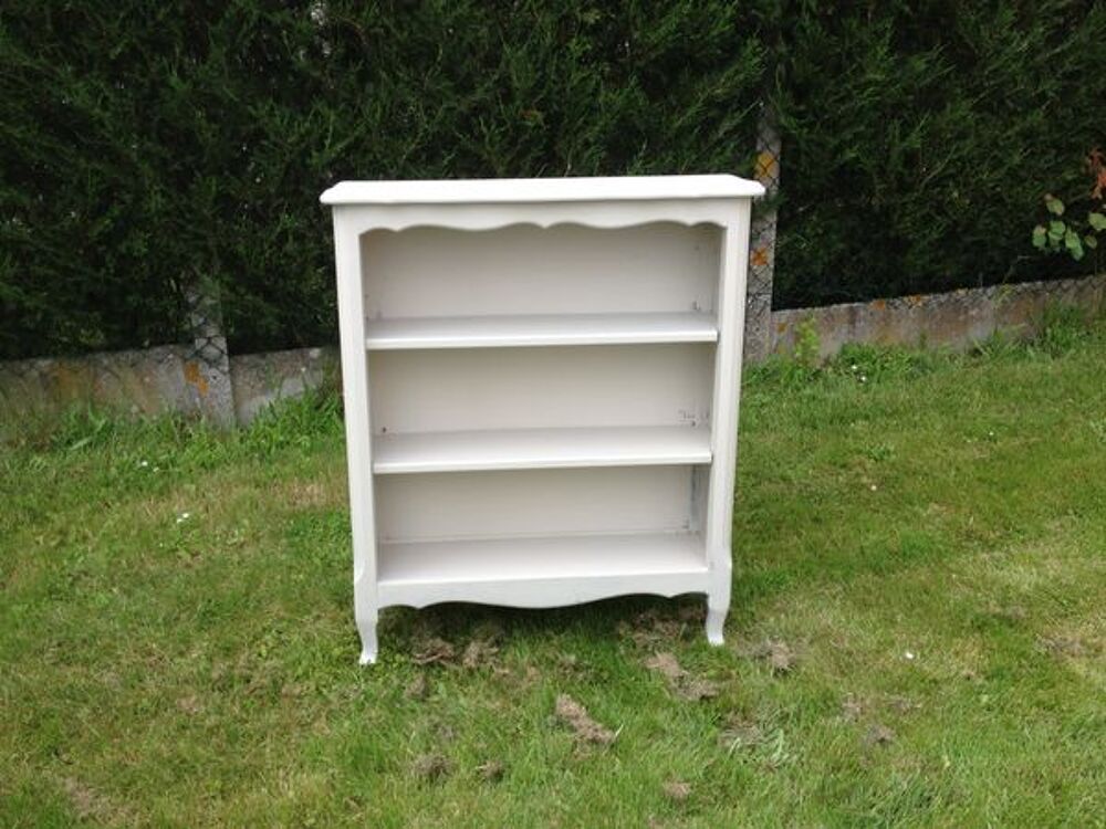 MEUBLES commode ,petite biblioth&egrave;que,
armoire Meubles