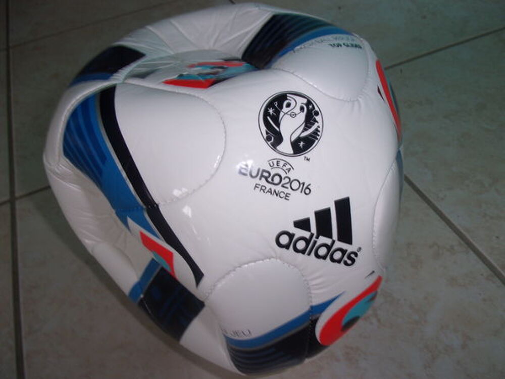 Ballon officiel de l'UEFA EURO 2016 Taille 5 (Neuf) Sports