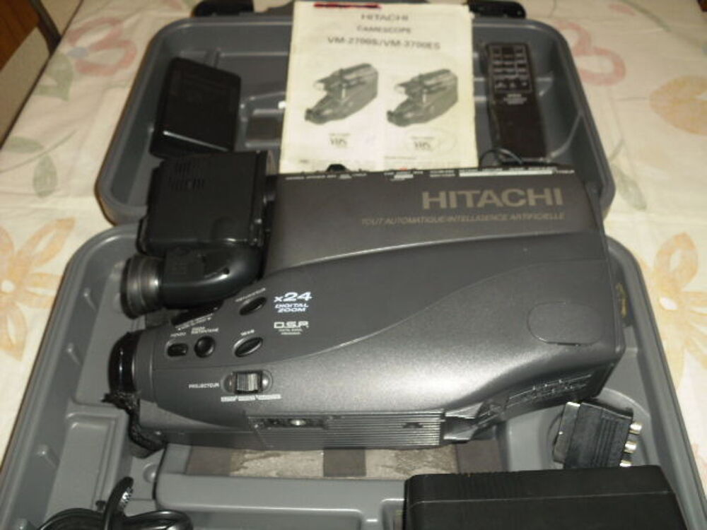 camescope vhs hitachi Photos/Video/TV