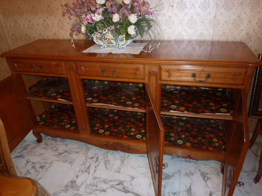 Buffet bas de salle &agrave; manger. Meubles