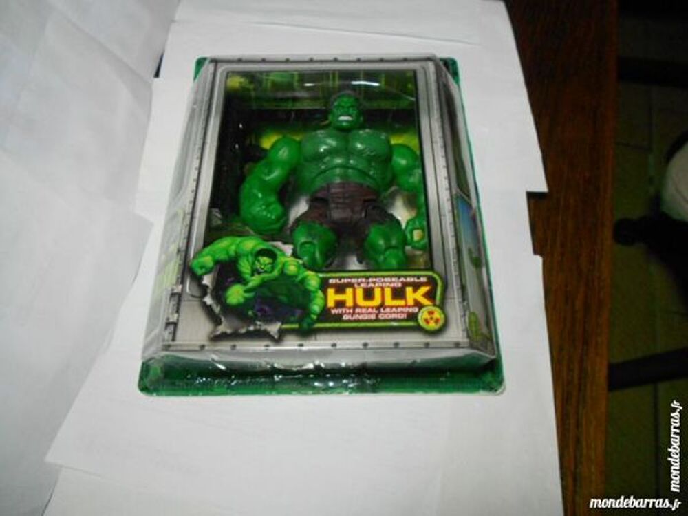FIGURINE HULK SUPER-POSEABLE SAUT Jeux / jouets