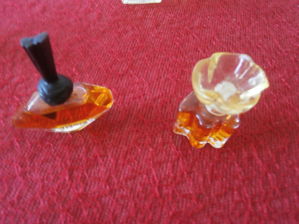mini flacons d'eau de toilette 