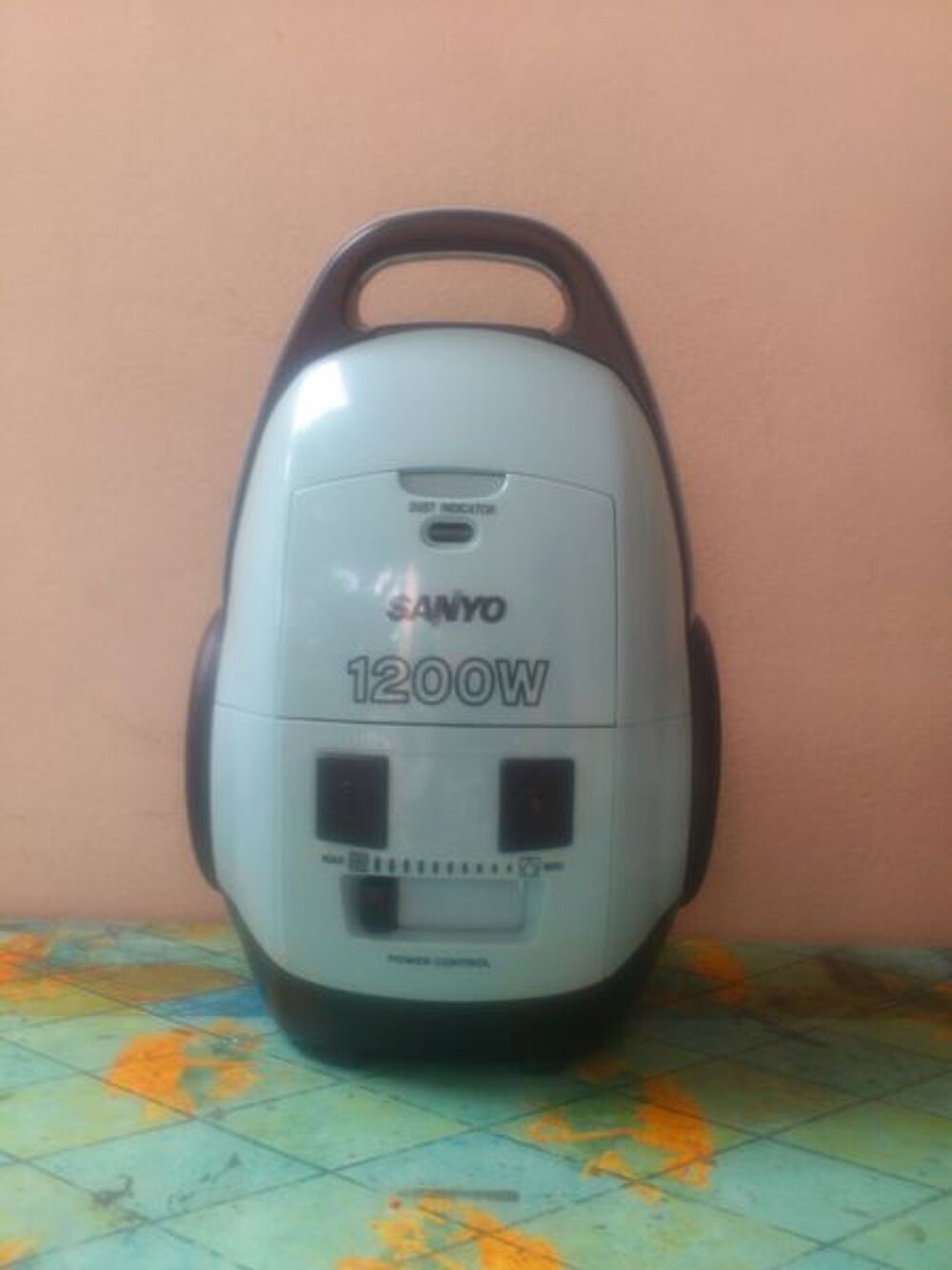 Aspirateur Electroménager