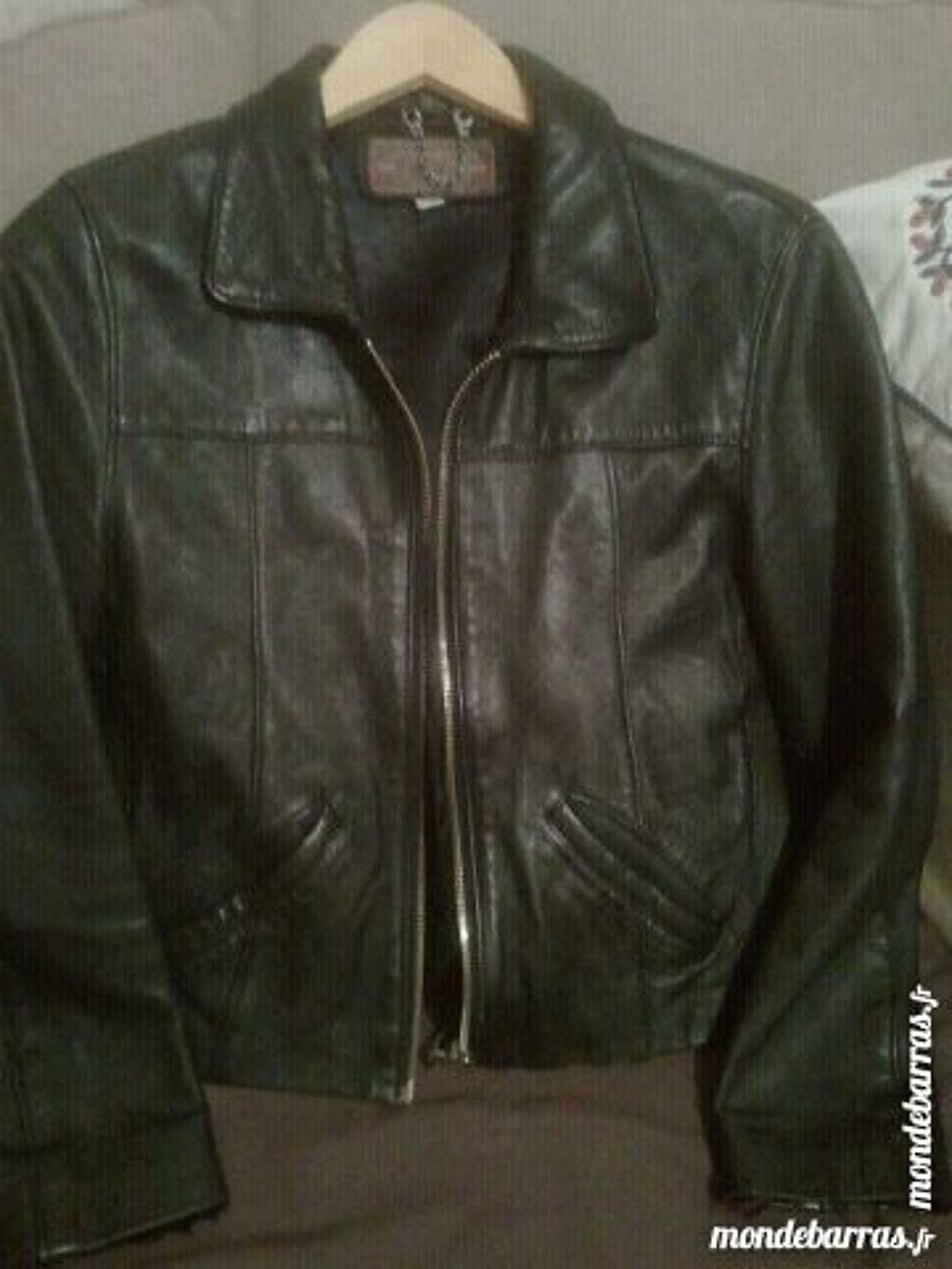 Blouson en Cuir noir Vêtements