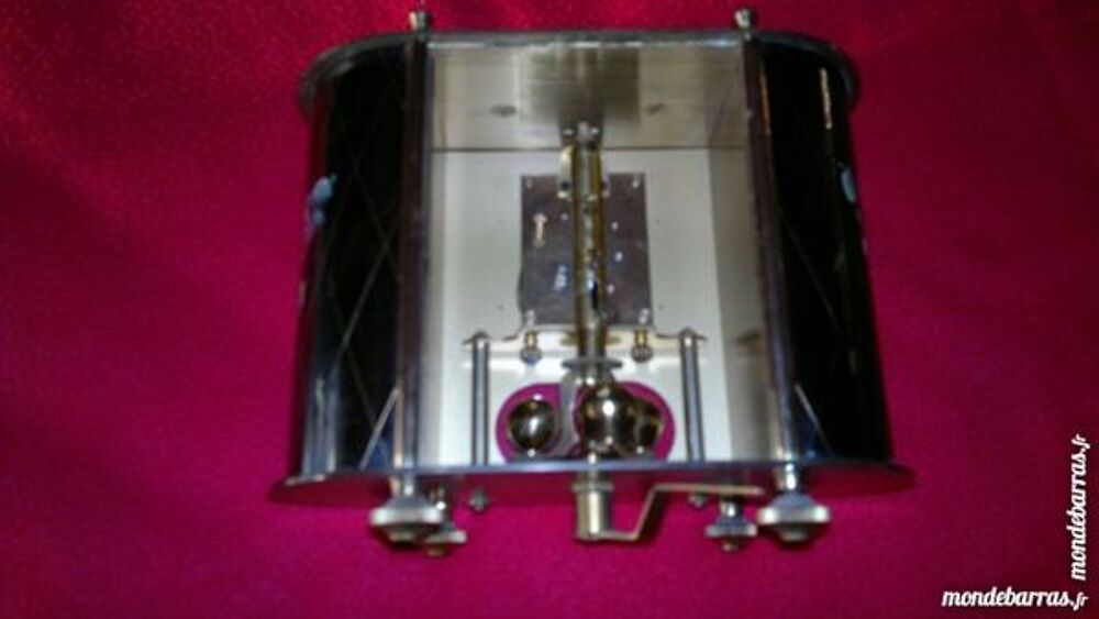 ancienne pendule ann&eacute;e 60 Décoration