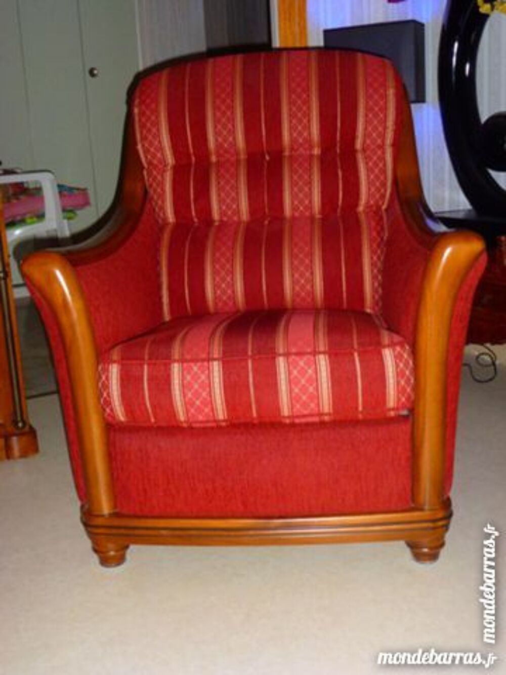 deux fauteuils haut de gamme Meubles
