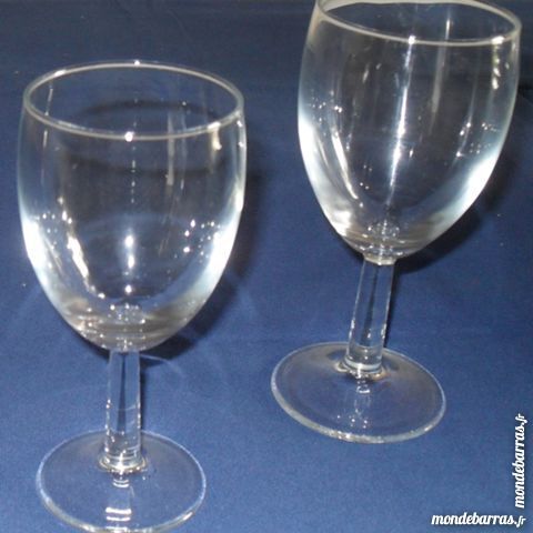 Lot de verres 20 Pioussay (79)