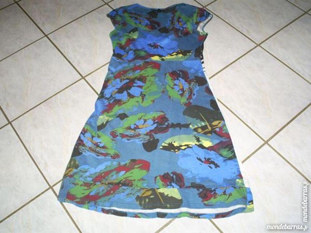 Robe 101 id&eacute;es Taille M Vêtements