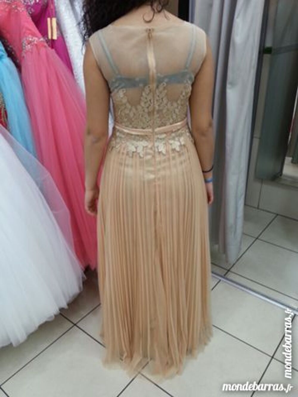 Robe dor&eacute; de soir&eacute;e Vêtements