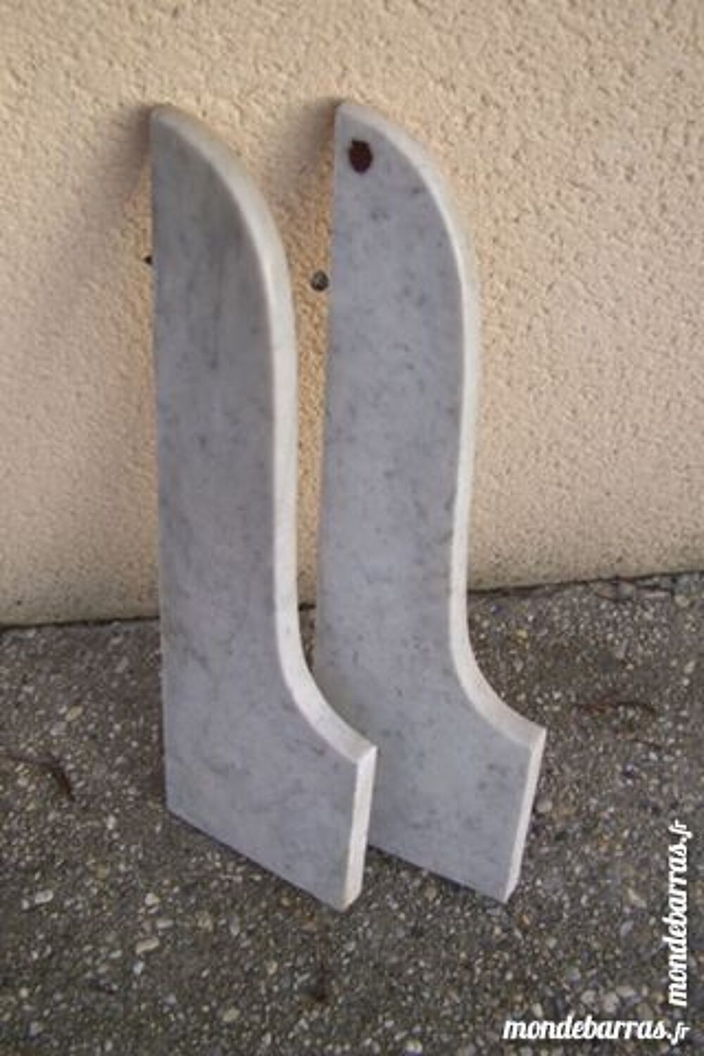 2 supports d'&eacute;tag&egrave;res en marbre Bricolage