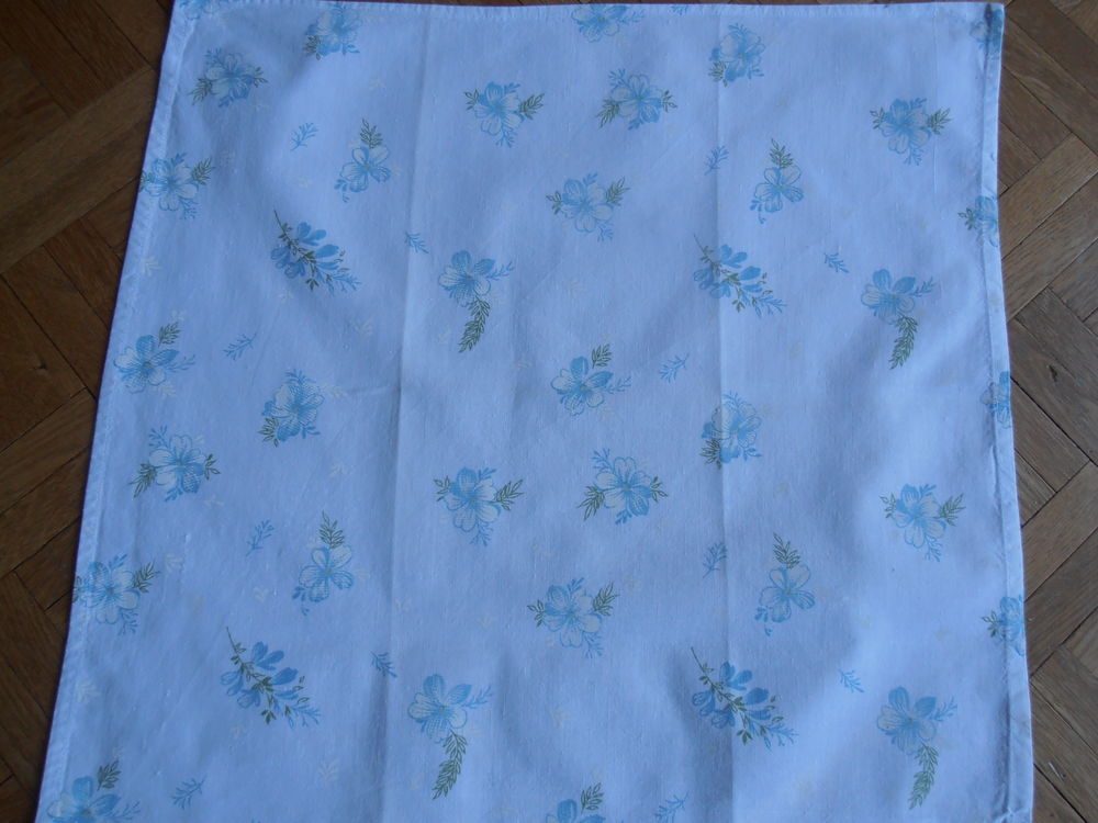 Lot de 12 serviettes fleuries (79) Cuisine