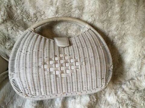 superbe sac à main en osier formé et blanchi 30 Villiers-sur-Marne (94)