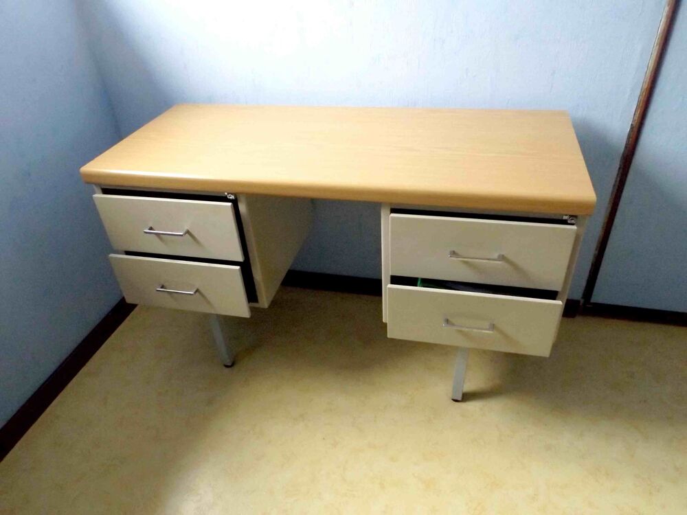 BUREAU METALIQUE POUR ENFANT Mobilier enfants