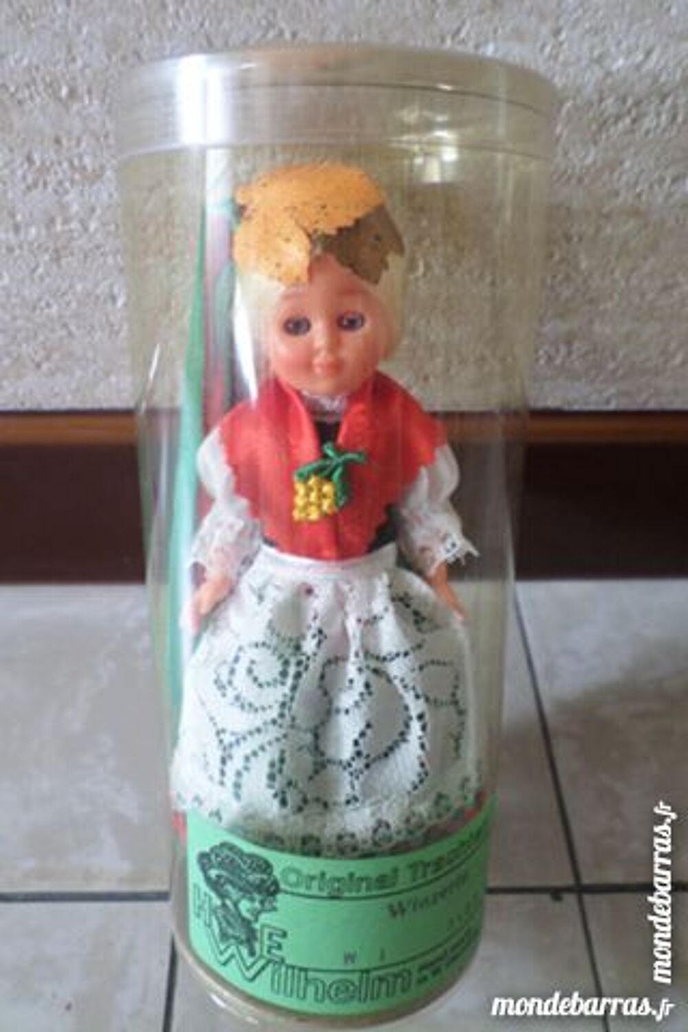 Poup&eacute;e de collection - Allemande 