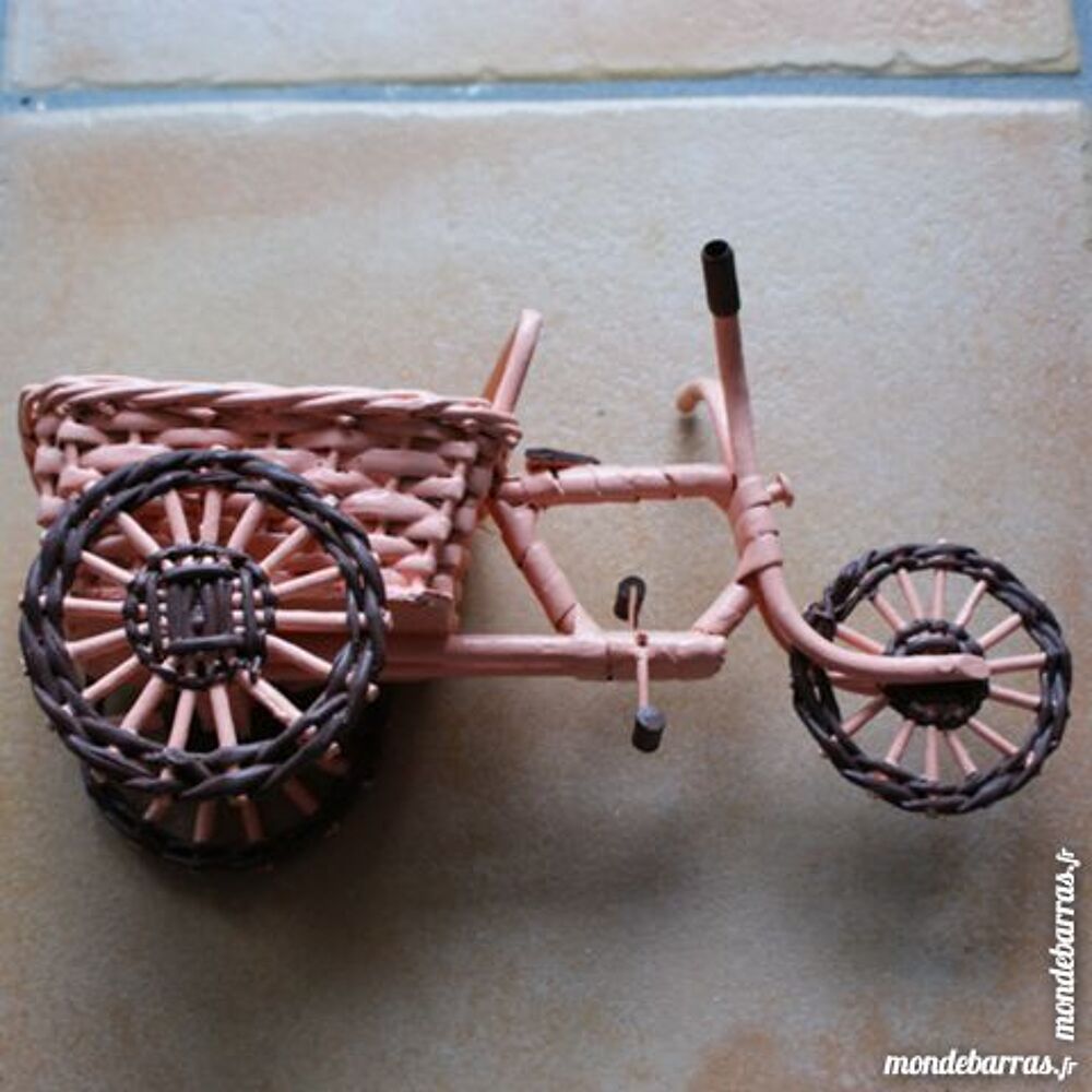 "Objet pour d&eacute;coration florale ""V&eacute;lo remorque"" bois" Décoration