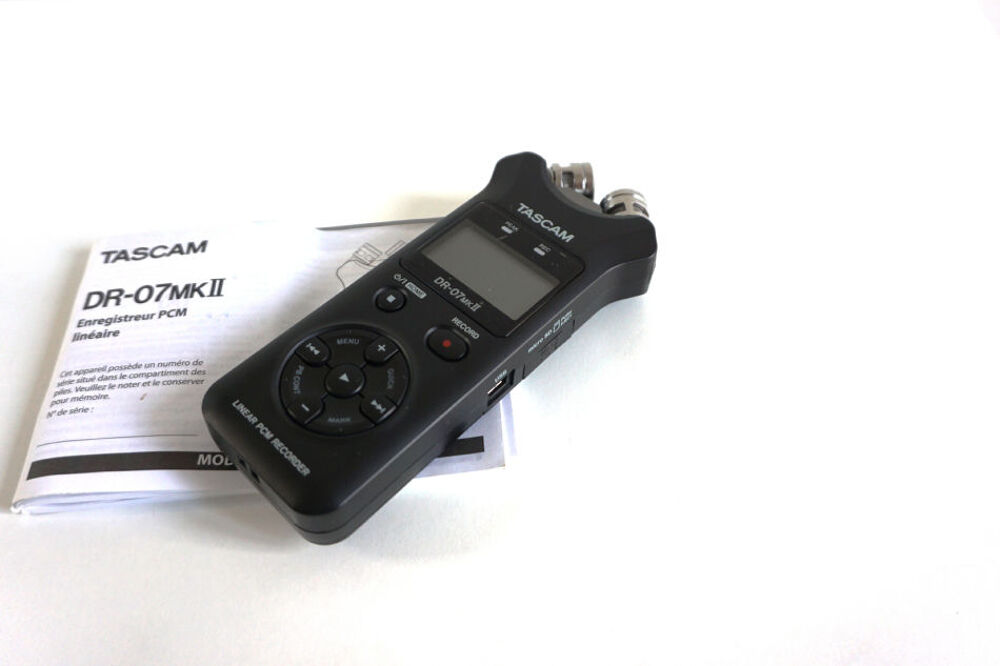 Enregistreur num&eacute;rique Tascam DR 07 Mk II + sd 2go Audio et hifi