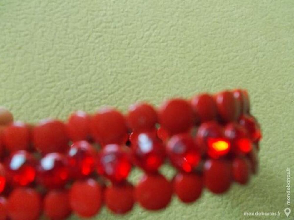 BRACELET ROUGE FANTAISIE Bijoux et montres