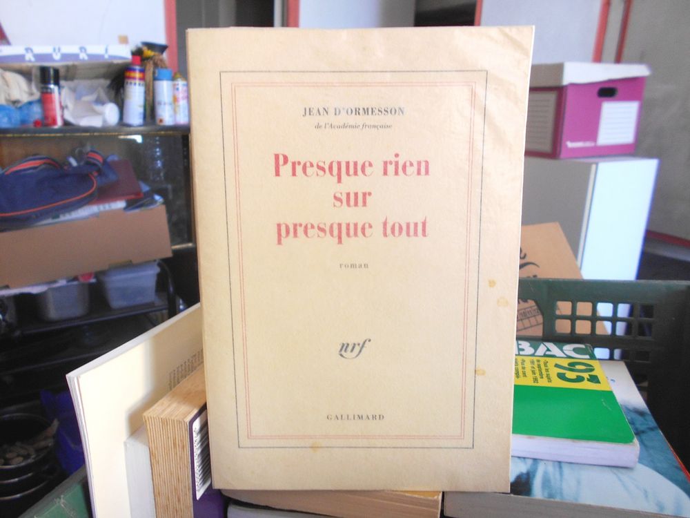 Roman Presque rien sur presque tout Gallimard Livres et BD