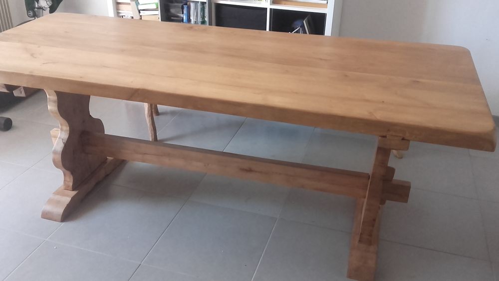 Table monast&egrave;re Meubles