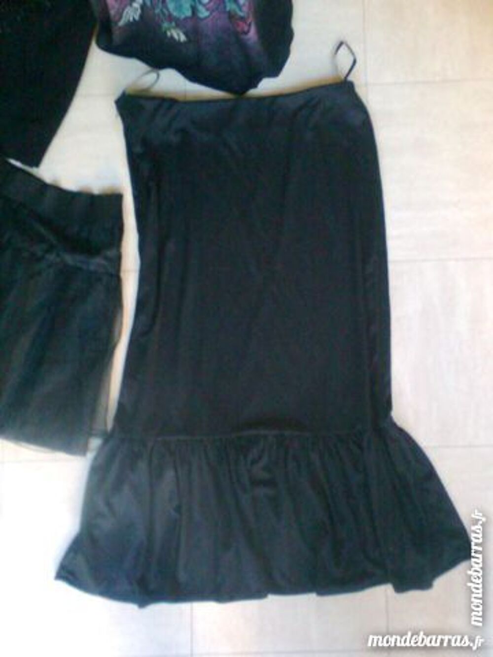 JUPES noires et HAUTS 46/48 - zoe Vêtements