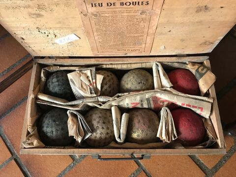 Jeu de boules ancien  20 Bagnres-de-Bigorre (65)