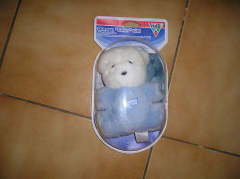 petite peluche ourson clin ciel  5 Septmes-les-Vallons (13)