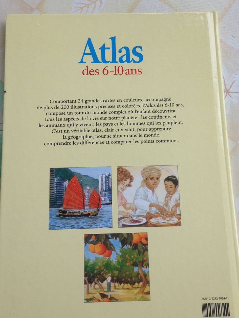 Atlas Des 6-10 Ans Autour De La Terre
Livres et BD