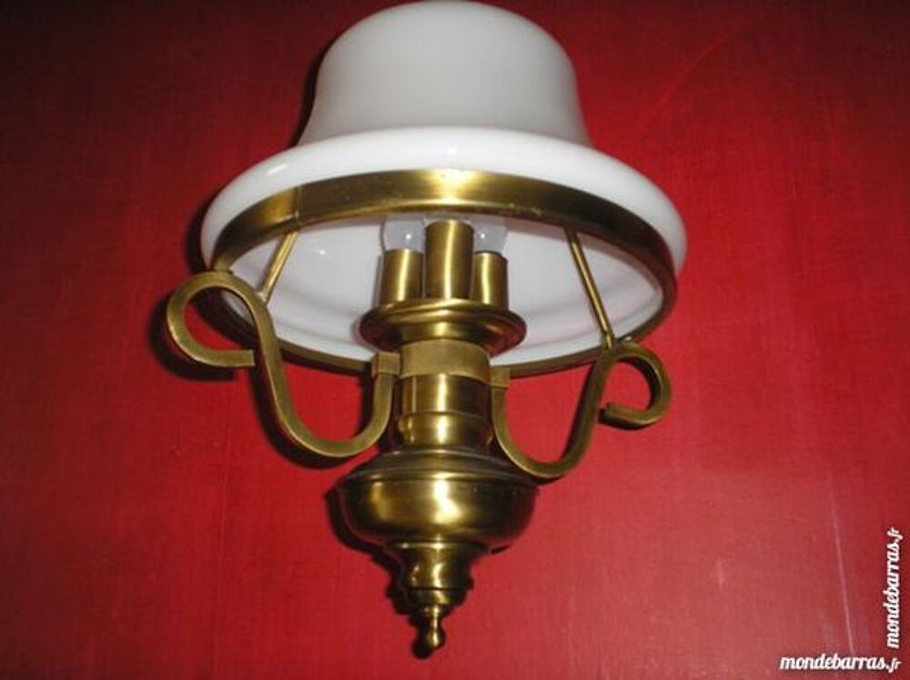 Luminaire rustique laiton avec 3 ampoules, Dcoration