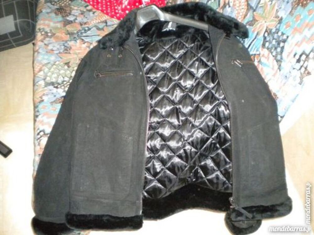 blouson en croute de cuir et fausse fourrure noir Vêtements