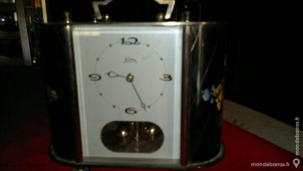 ancienne pendule ann&eacute;e 60 Décoration