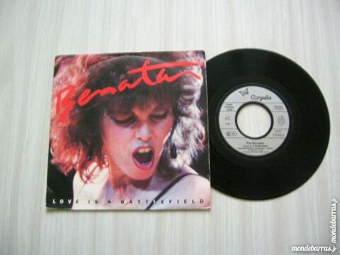 45 TOURS PAT BENATAR Love is a battlefield 8 Nantes (44)