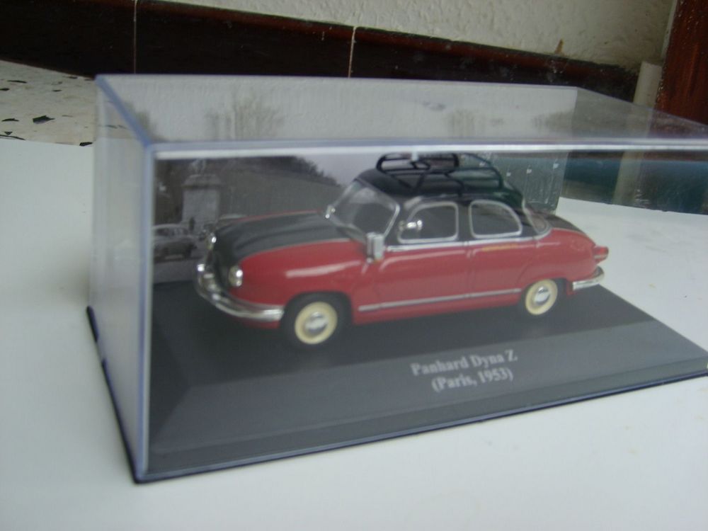Panhard Dyna Z Taxi parisien miniature 1/43 Ixo Neuf boite 