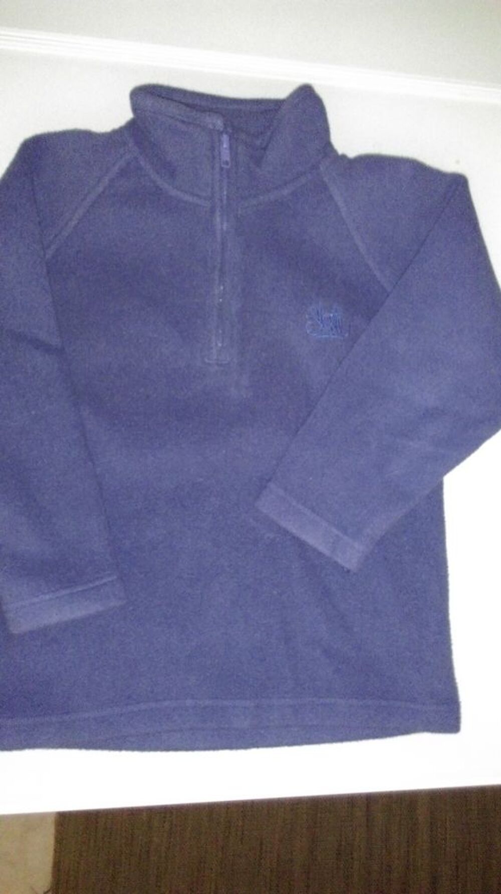 polaire gar&ccedil;on 8 ans bon &eacute;tat 1.50 euro Vêtements enfants