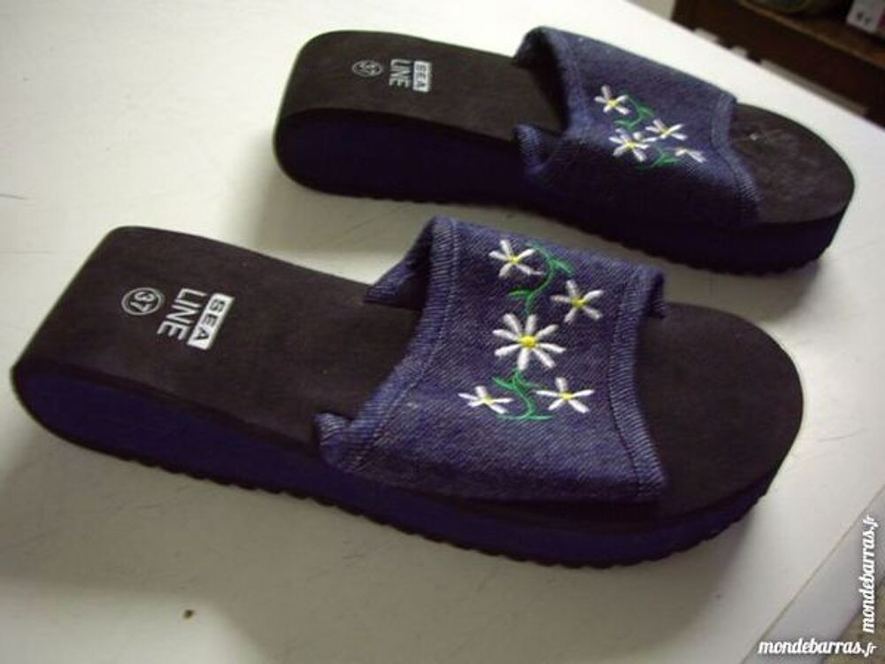 Mules en jean &agrave; fleurs pointure 37-neuves- Chaussures