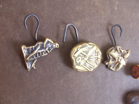 crochet de tablier 110 Sali�s (81)