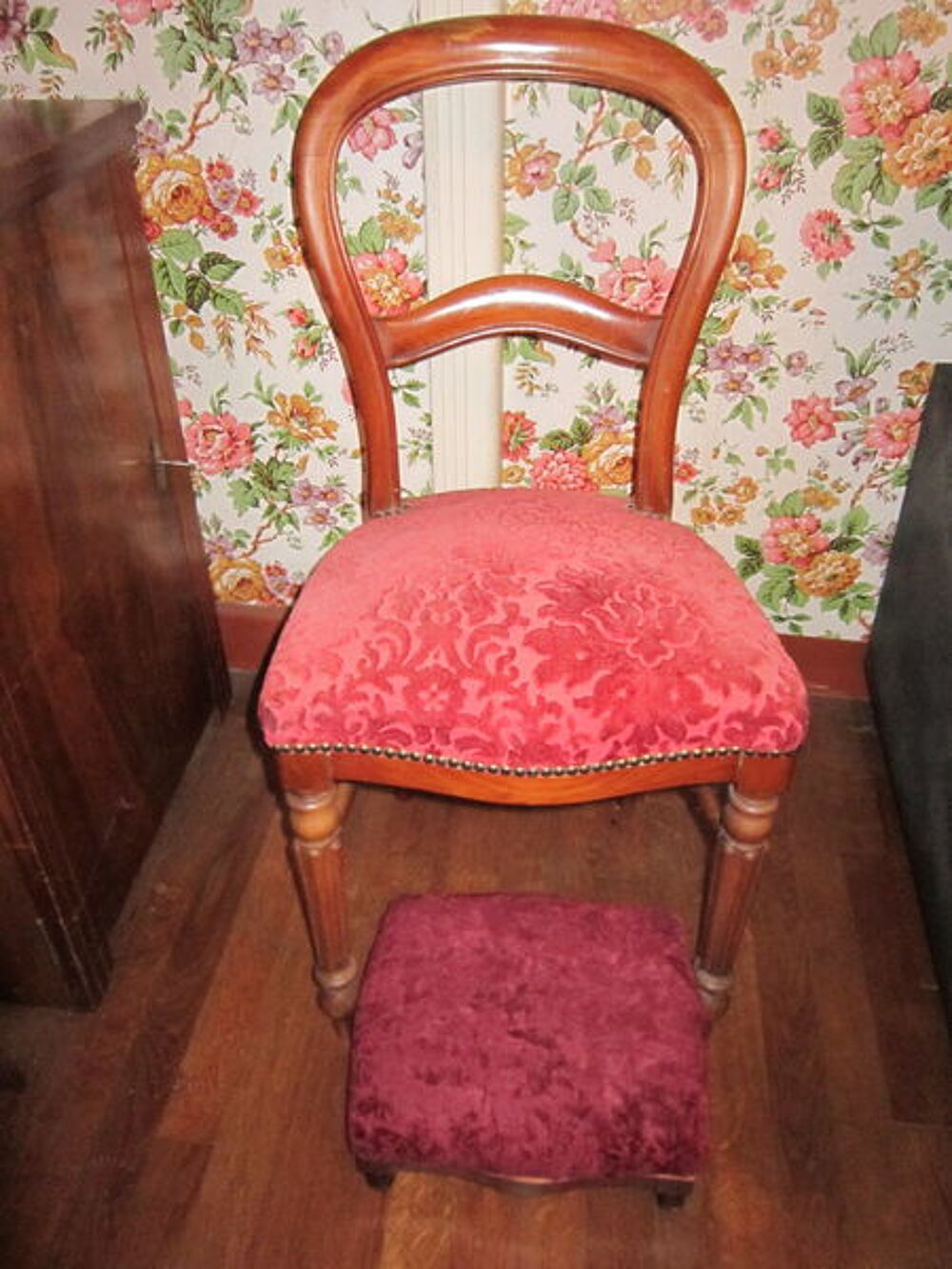 chaise capitonn&eacute;e Meubles