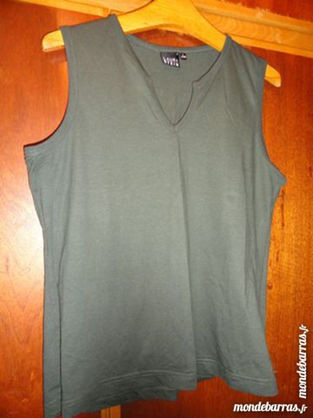 T-shirt vert olive L 44/46 Vêtements