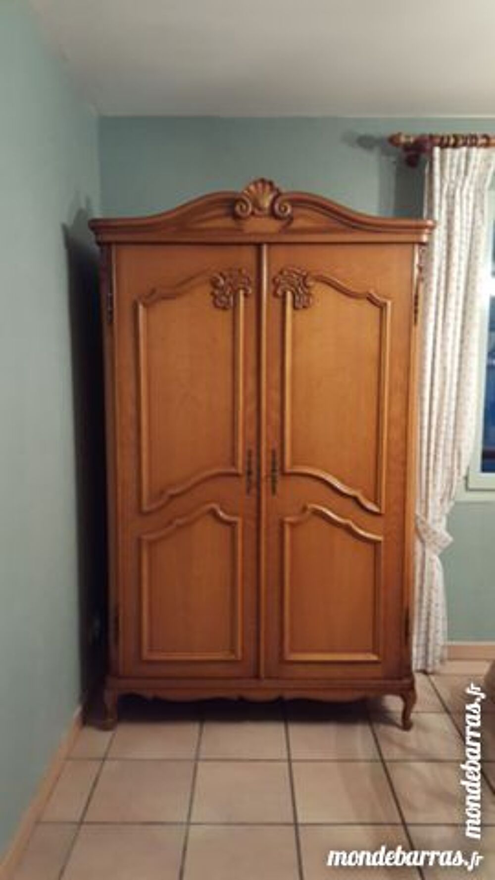 Armoire ch&ecirc;ne massif Meubles
