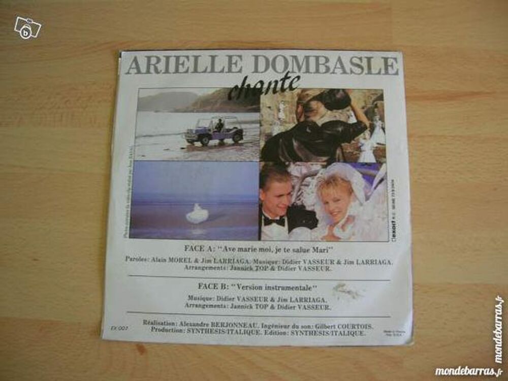 45 TOURS ARIELLE DOMBASLE chante Je te salue, Mari CD et vinyles