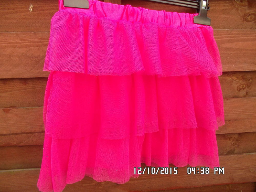 JUPE ROSE A VOLANTS*JUSTE 1E*KIKI60230 Vêtements enfants