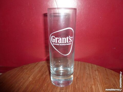 T33: 6 verres  whisky GRANT'S tubes, logo blanc 7 Vaural (95)