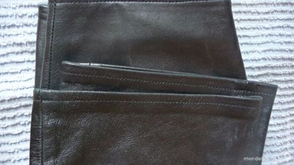 PANTALON CUIR FEMME &laquo;ARTURO&raquo; Vêtements